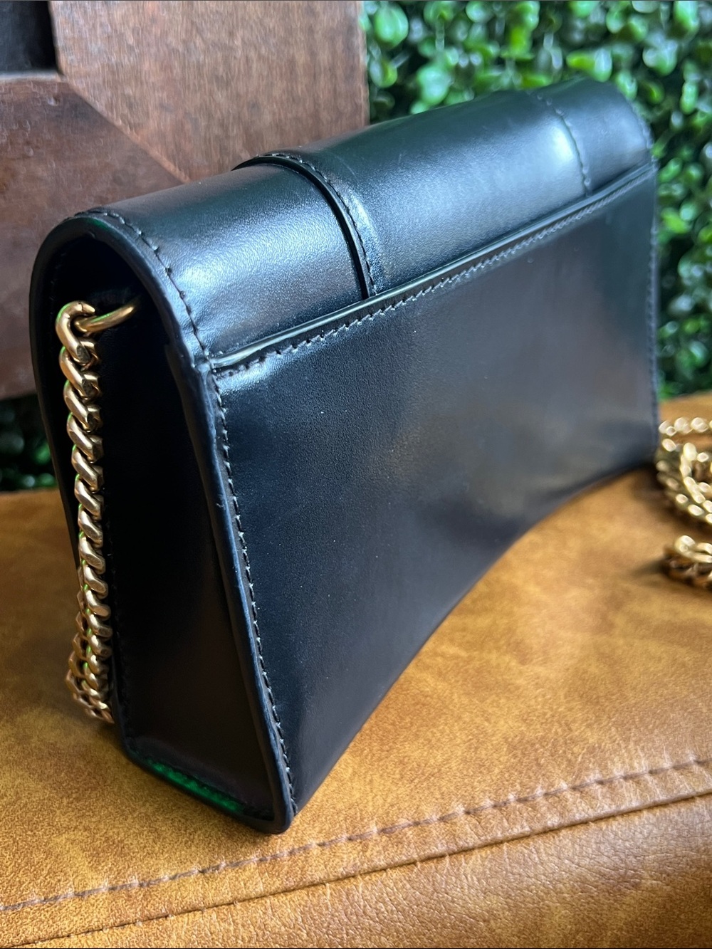 BALENCIAGA Hourglass Crossbody /Antique Gold Chain In Black Calfskin Leather NWT - Picture 7 of 16